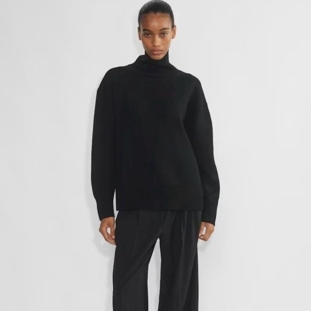 ARITZIA Babaton black Comoda Merino Wool with Cashmere Turtleneck